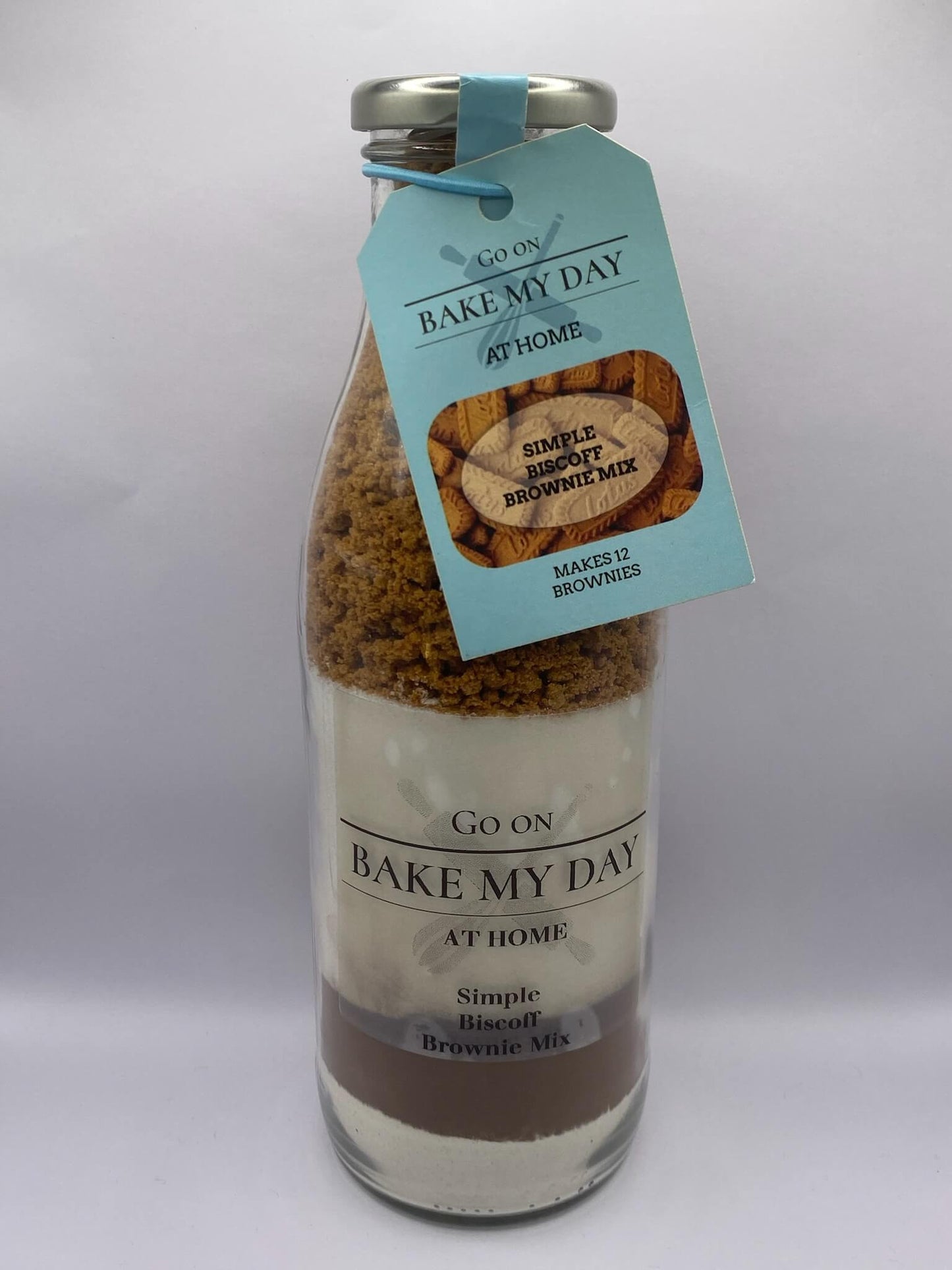 Biscoff Brownie Baking Mix Bottle – bake-at-home jar kit UK with pre-measured ingredients to make 12 soft, fudgy homemade Biscoff brownies in a 9” x 9” tray