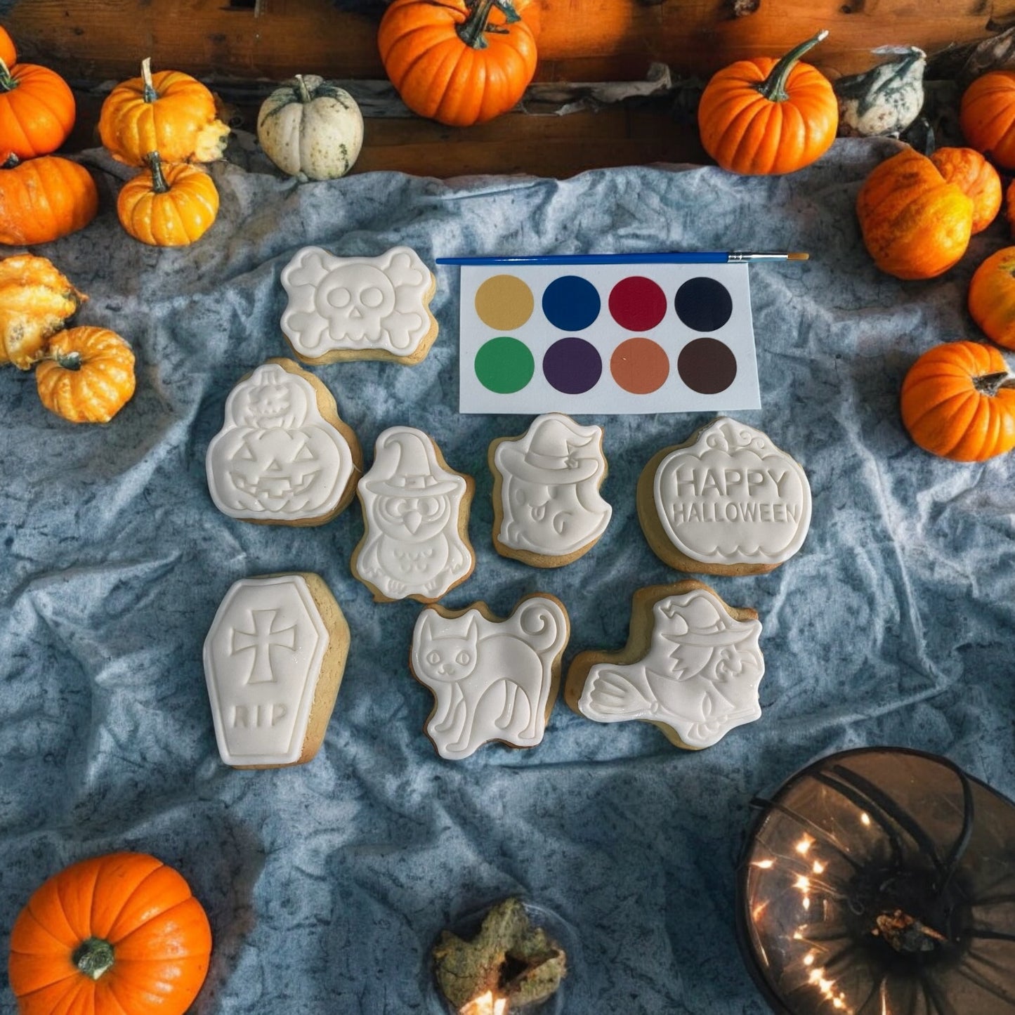 Halloween Cookies
Set of 8 Halloween Paint Your Own Cookies
Set of 8 Halloween biscuits
Paint your own Halloween Biscuits
Set of 8 Paint your own Halloween Biscuits
Comes with edible paint pallet and paintbrush

