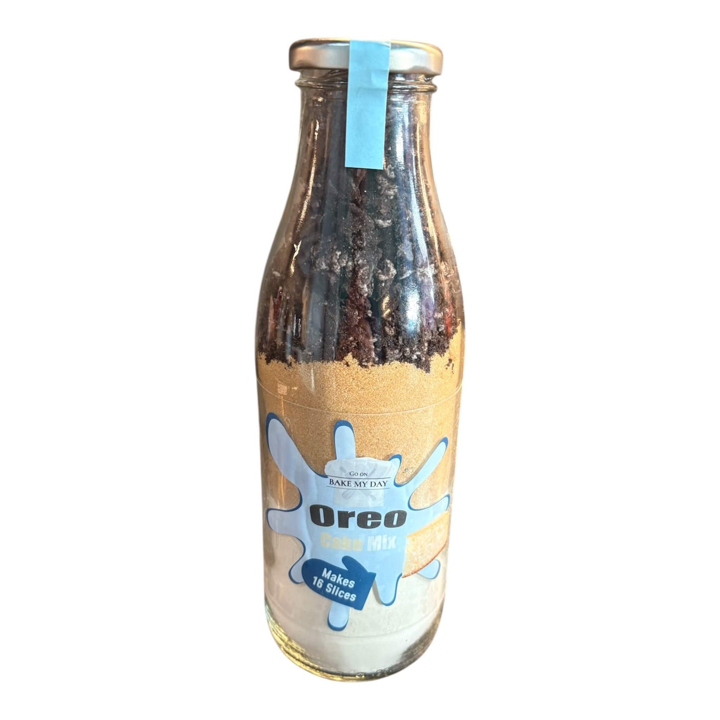 Oreo Cake Baking Mix Bottle – homemade cake mix with Oreo cookie pieces in a reusable glass jar. Easy bake-at-home kit UK.