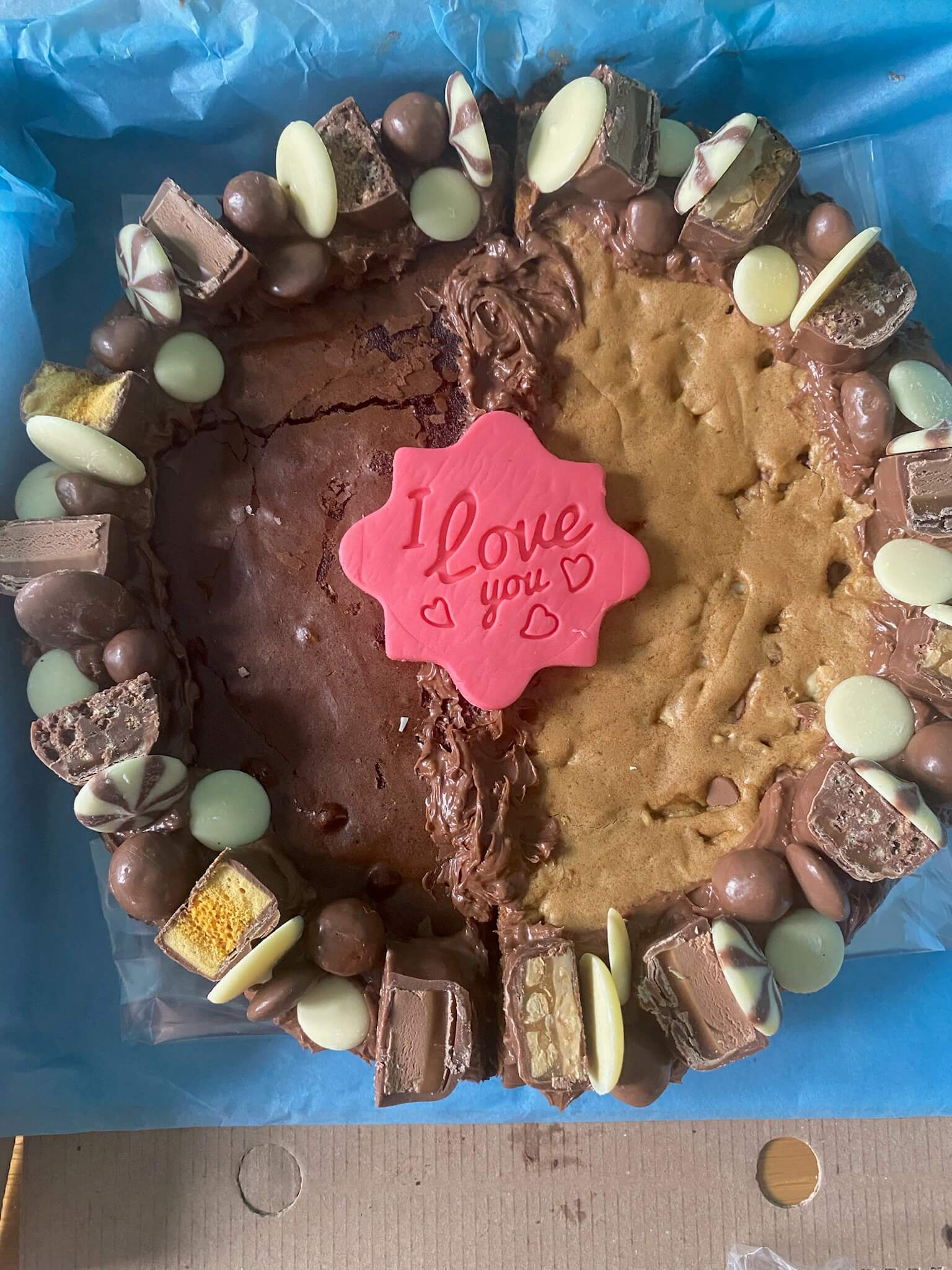 Bake My Day Celebration Brookie – personalised Valentine’s Day brookie, half cookie and half brownie, decorated with love-themed sweets and chocolates, perfect for romantic gifts, Valentine celebrations, and custom treats.